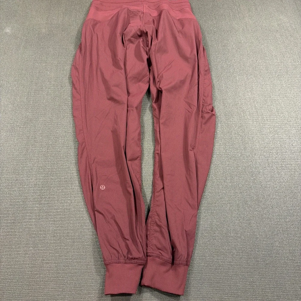 Women's Lululemon Dance Studio Mid-Rise Jogger Full Length LW5ENMS Size 8 Garnet